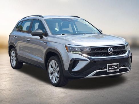 Used 2023 Volkswagen Taos S w/ Driver Assistance Package AWD/4WD image 4
