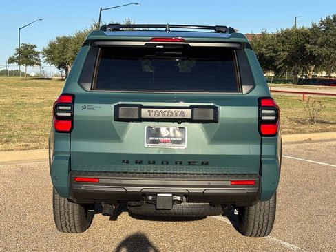 New 2026 Toyota 4Runner TRD Off-Road Premium image 6