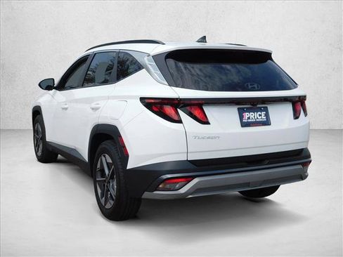 Used 2025 Hyundai Tucson SEL FWD image 13