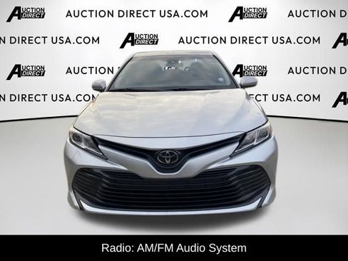Used 2020 Toyota Camry LE image 2