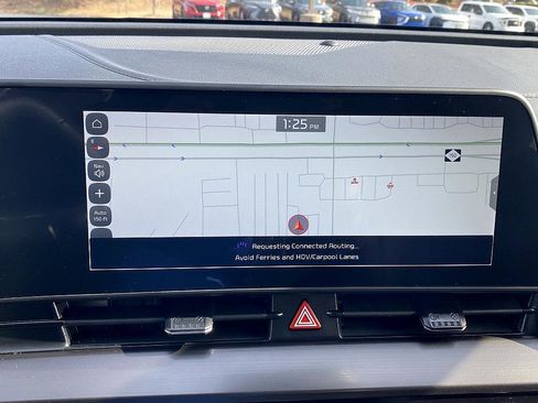 Used 2025 Kia Sportage EX image 16