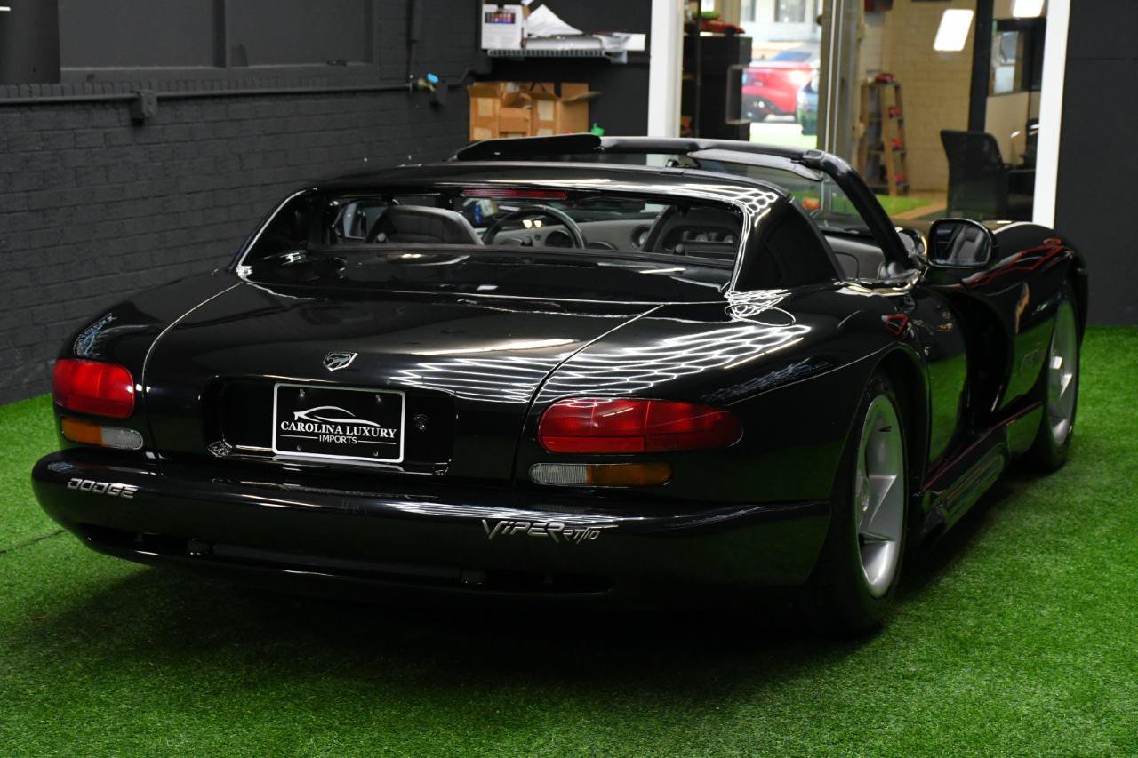 Used 1994 Dodge Viper RT/10 RWD image 9