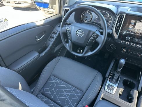 New 2026 Nissan Frontier SV w/ Tow Package AWD/4WD image 17
