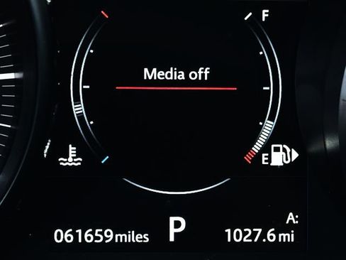 Used 2019 Land Rover Range Rover Evoque SE Premium image 22