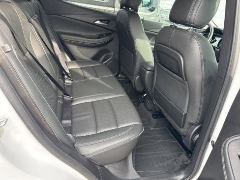 Certified 2020 Buick Encore GX Essence FWD image 44