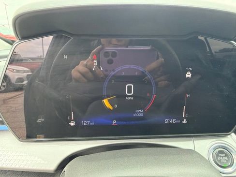Used 2024 Chevrolet Trax LT w/ Driver Confidence Package FWD image 16