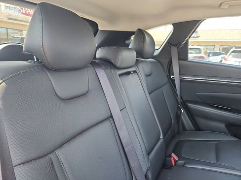 Certified 2023 Hyundai Tucson Limited AWD/4WD image 30