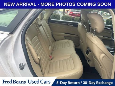 Used 2014 Ford Fusion SE w/ Equipment Group 202A image 11