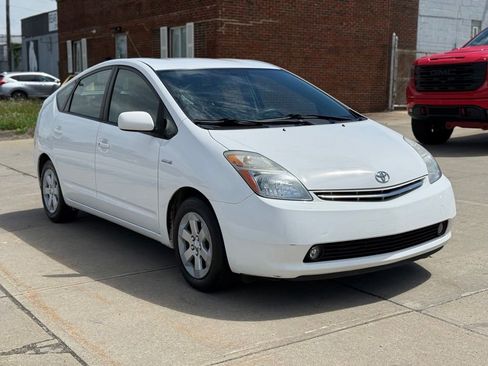 Used 2009 Toyota Prius Touring FWD image 4