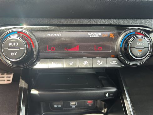 Used 2022 Kia Forte GT-Line w/ GT-Line Premium Package FWD image 21