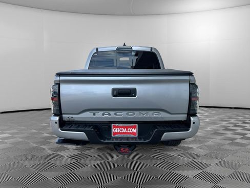 Used 2021 Toyota Tacoma Limited AWD/4WD image 5