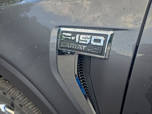 Used 2023 Ford F150 Lariat w/ Trailer Tow Package AWD/4WD image 17