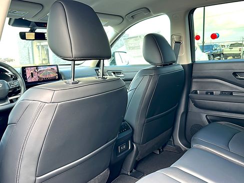 New 2026 Nissan Pathfinder SL FWD image 14