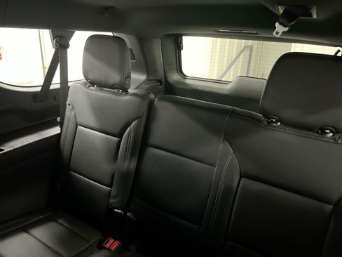 Used 2023 Chevrolet Suburban LT image 29