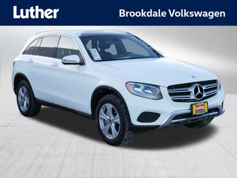 Used 2017 Mercedes-Benz GLC 300 4MATIC image 1
