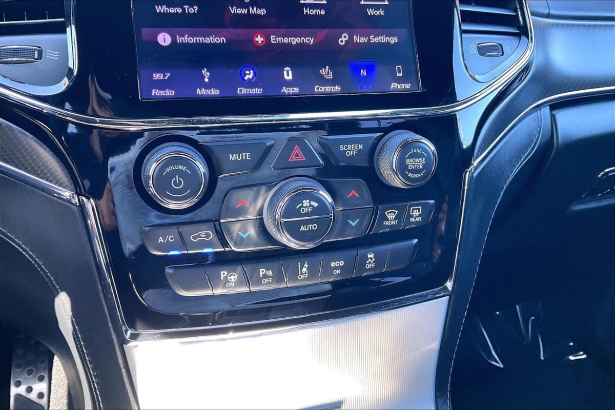 Used 2019 Jeep Grand Cherokee SRT AWD/4WD image 28