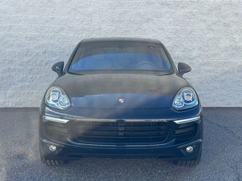 Used 2015 Porsche Cayenne Diesel image 2