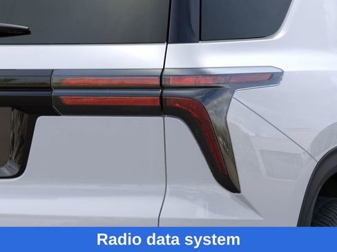 New 2026 Chevrolet Traverse LT image 12