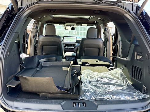 New 2026 Ford Explorer ST image 7