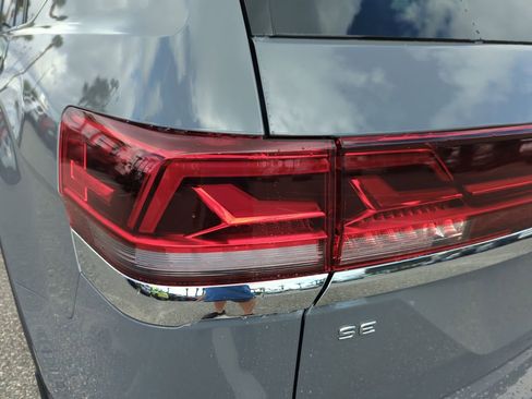 New 2026 Volkswagen Atlas SE image 14