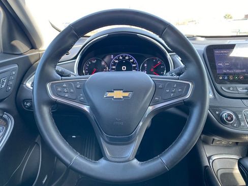 Used 2024 Chevrolet Malibu LT image 11