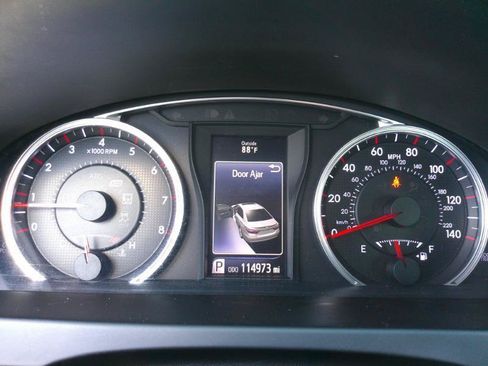 Used 2017 Toyota Camry SE FWD image 20