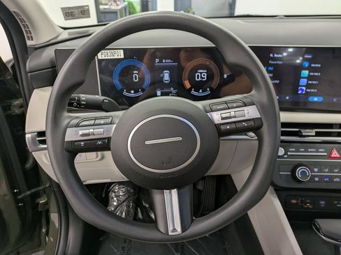 Certified 2025 Hyundai Tucson SE AWD/4WD image 20