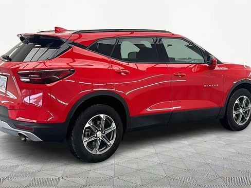 Used 2023 Chevrolet Blazer LT w/ Convenience Package image 2