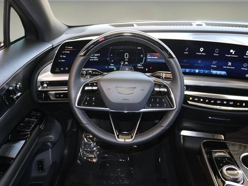 Certified 2023 Cadillac Lyriq 2WD image 15
