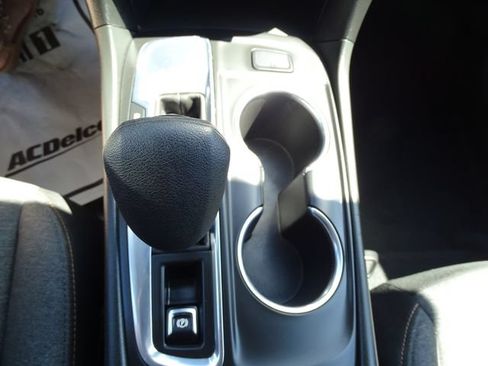 Certified 2022 Chevrolet Equinox LT FWD image 13