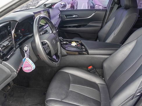 Used 2023 Toyota Mirai w/ Advanced Technology Package RWD image 17