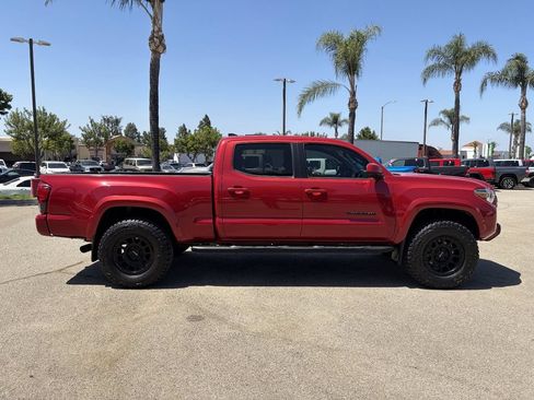 Certified 2018 Toyota Tacoma SR5 RWD image 46