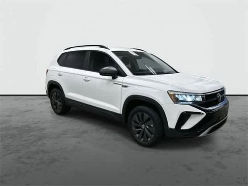 Used 2023 Volkswagen Taos S image 5