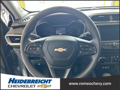 Certified 2023 Chevrolet TrailBlazer LS FWD image 18