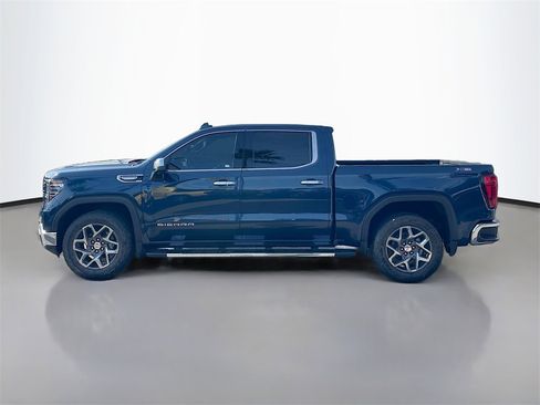 Used 2023 GMC Sierra 1500 SLT image 4
