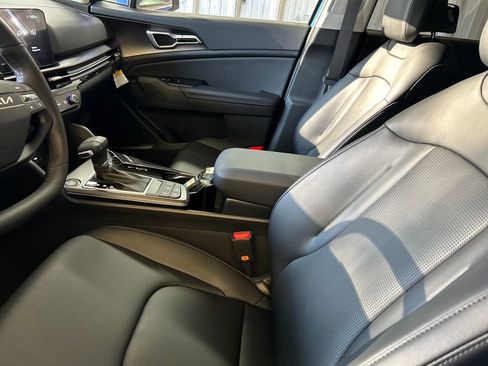 New 2026 Kia Sportage EX w/ EX Panorama Roof Package image 30