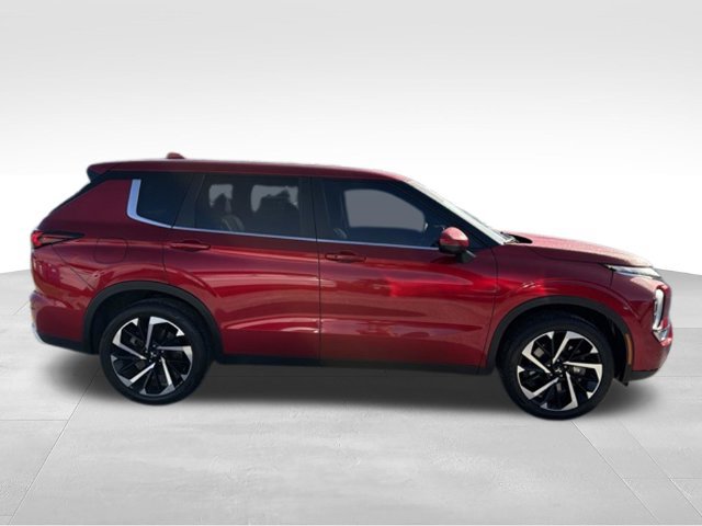 Used 2024 Mitsubishi Outlander SE FWD image 6