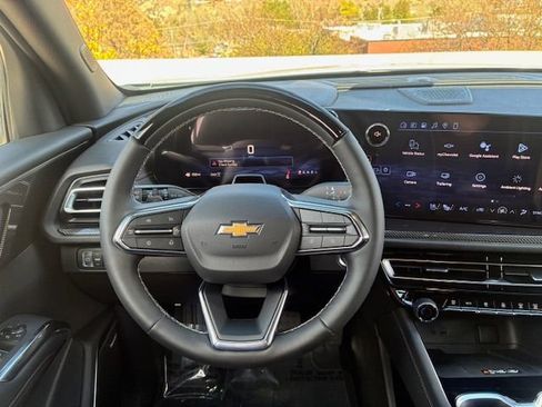 New 2026 Chevrolet Traverse High Country AWD/4WD image 13