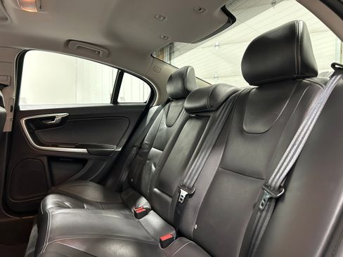 Used 2018 Volvo S60 T5 Dynamic w/ Vision Package AWD/4WD image 28