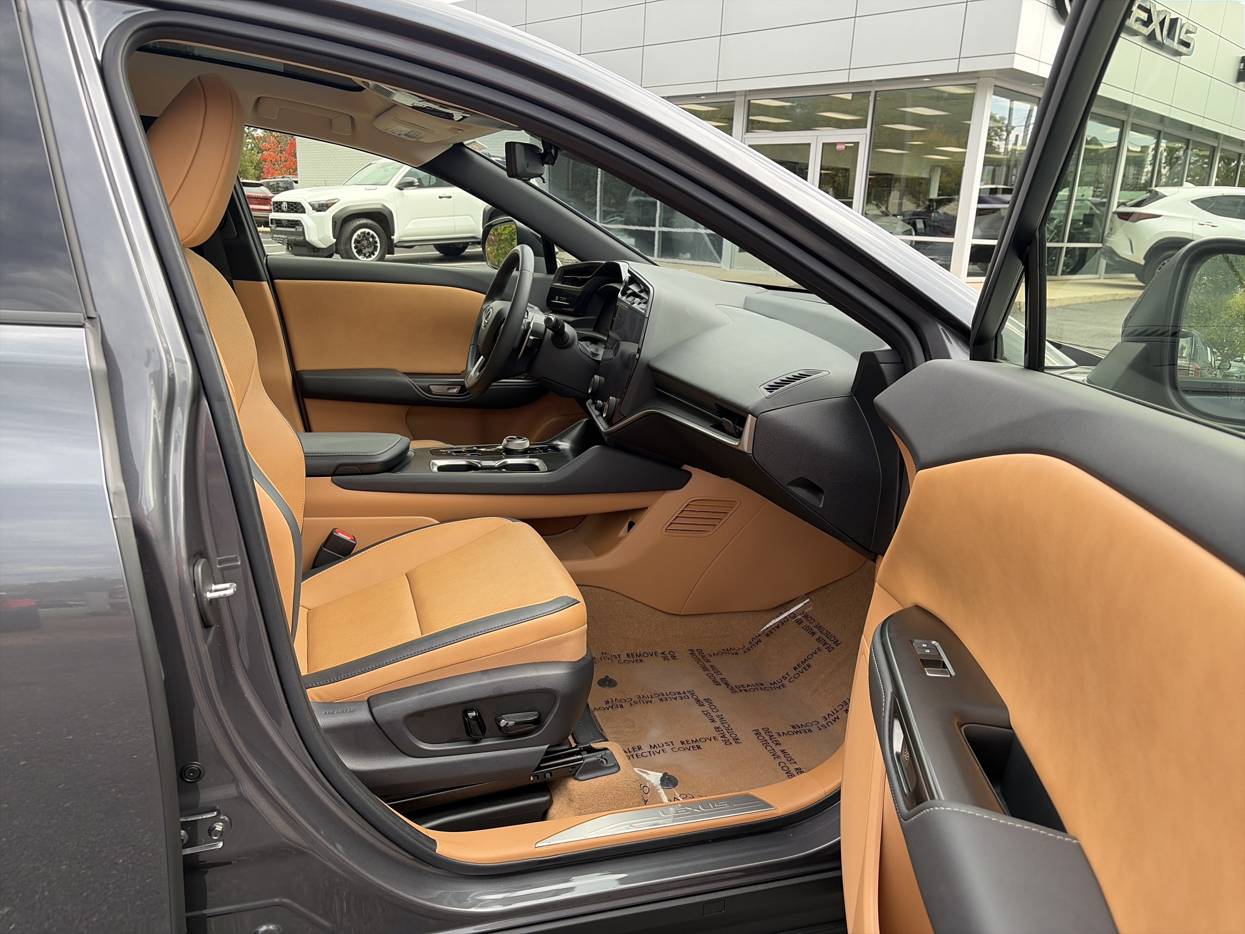 Certified 2024 Lexus RZ 450e Premium w/ Technology Package AWD/4WD image 15