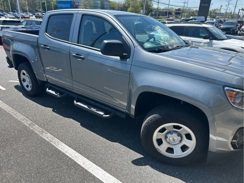 Certified 2022 Chevrolet Colorado W/T w/ WT Convenience Package AWD/4WD image 2