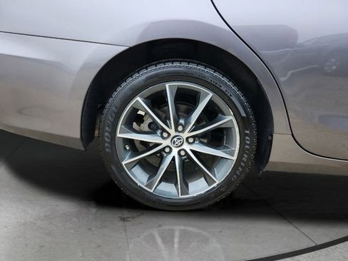 Used 2016 Toyota Camry XSE w/ Advanced Technology Package image 30