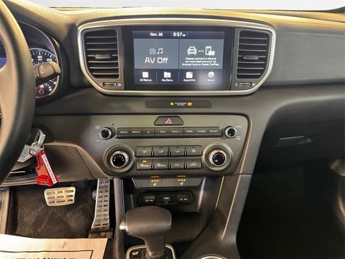 Certified 2022 Kia Sportage Nightfall Edition image 22