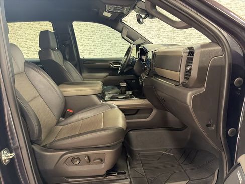 Used 2023 Chevrolet Silverado 1500 ZR2 w/ Technology Package image 11