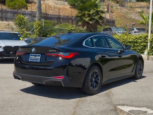 New 2026 BMW i4 eDrive40 w/ Parking Assistance Package RWD image 18