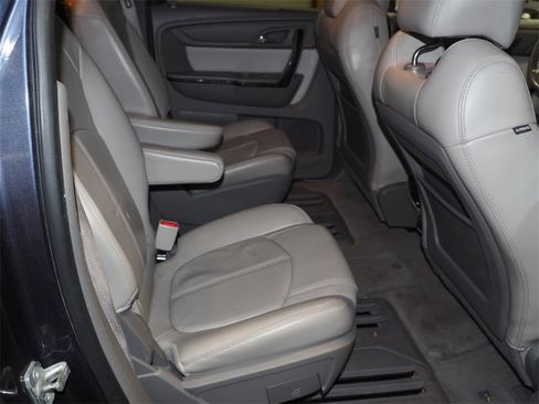 Used 2014 GMC Acadia SLT image 13