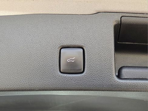 Used 2023 Ford Escape Active image 15