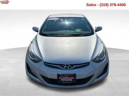 Used 2015 Hyundai Elantra SE FWD image 9
