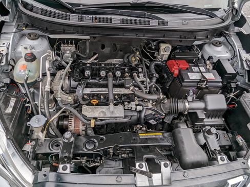 Used 2020 Nissan Kicks S image 41