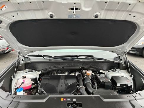 Used 2024 Hyundai Santa Fe Calligraphy image 10